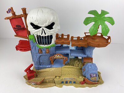 2004 Matchbox Mattel Pirate Island Adventure Buried Treasure PlaySet Light Sound
