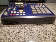 Blue AKAI Professional MPC2000XL with CF Card reader and max 32MB Memory