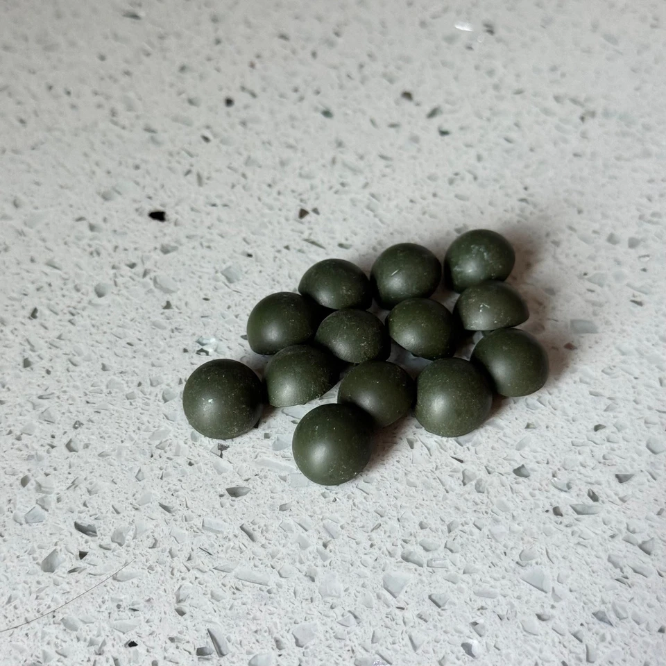 13 Y2K Vintage Sewing Buttons Lot Dome Matte Green Round Shank DIY Art ~1/2" - Image 3 of 4
