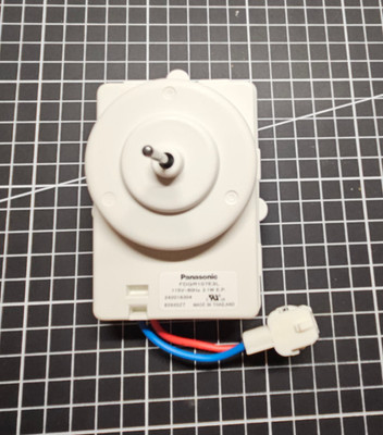 New Electrolux OEM 242018304 Refrigerator Condenser Fan Motor  Frigidaire Sears