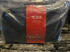 DELTA TUMI Traveling Soft Case Amenity Kit First Class Black - NEW Sealed Bag