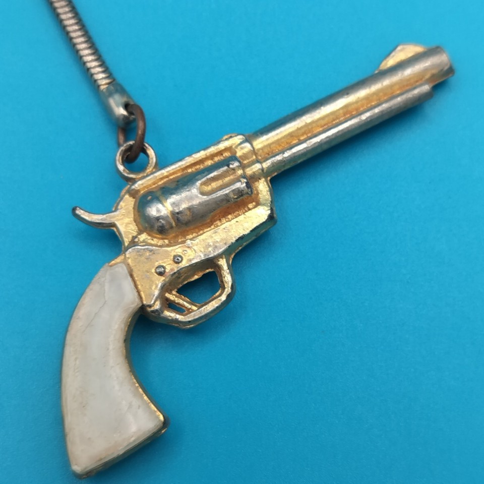 Revolver Pistol Keychain Gun Vintage Key Ring Fob Gold Tone Pearl ...
