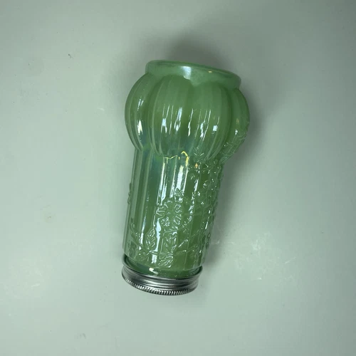 Jadeite Shaker Mckee Repro? Iridescent Embossed Flowers Easter Spring Vignette