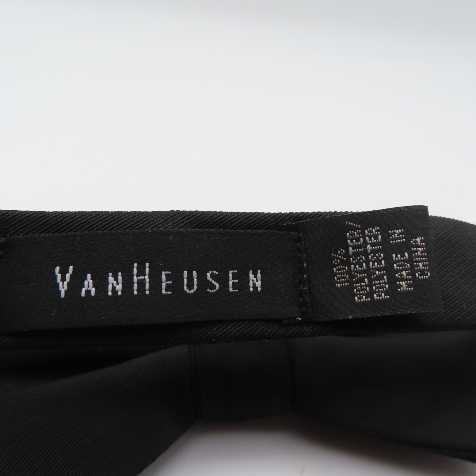 Van Heusen Bow Tie Polyester Black Solid 2.5" Wid… - image 4