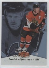 2006 Flair Showcase Upper Level Legacy Collection /100 Daniel Alfredsson HOF 2d8