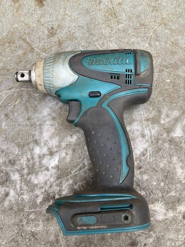Makita 14.4 Volt 1/2” Impact Wrench Body Suit Scaffolder - Picture 3 of 3