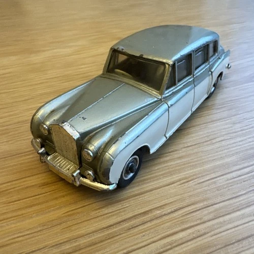 Dinky 198 Rolls Royce Phantom 5 V Diecast Model Car Original Vintage 2 Tone