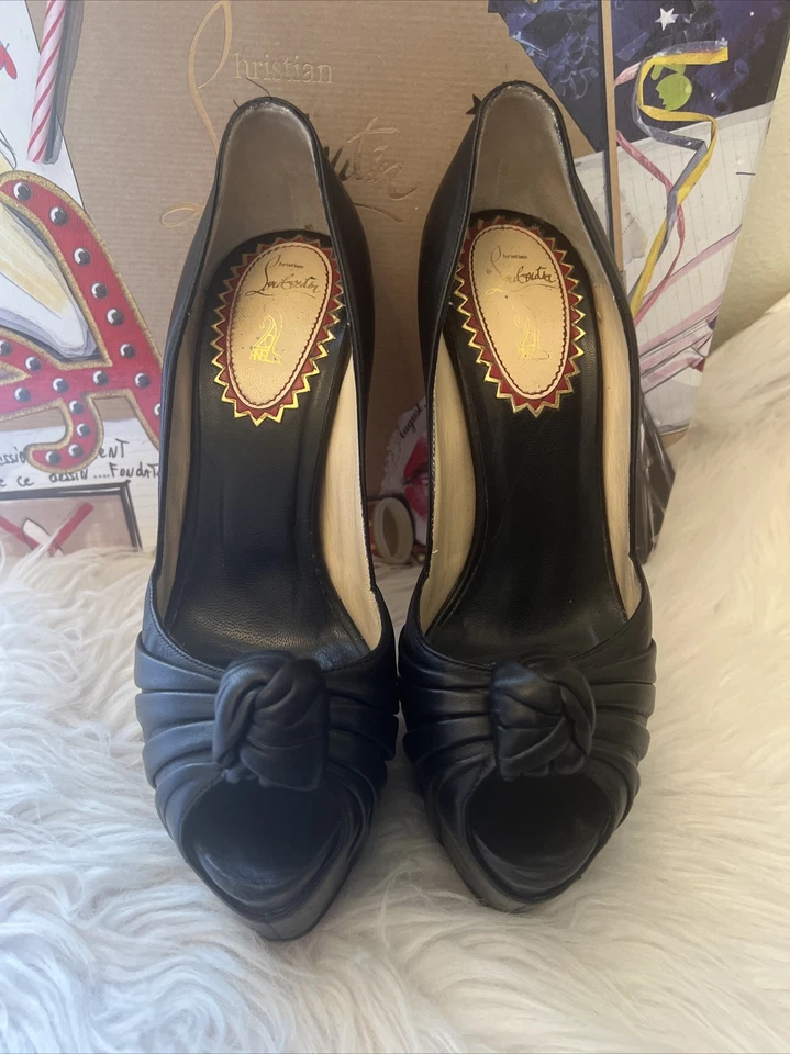 Christian Louboutin Black Leather Lady Gres Knotted Peep Toe Pumps Size 7 - Image 4 of 4