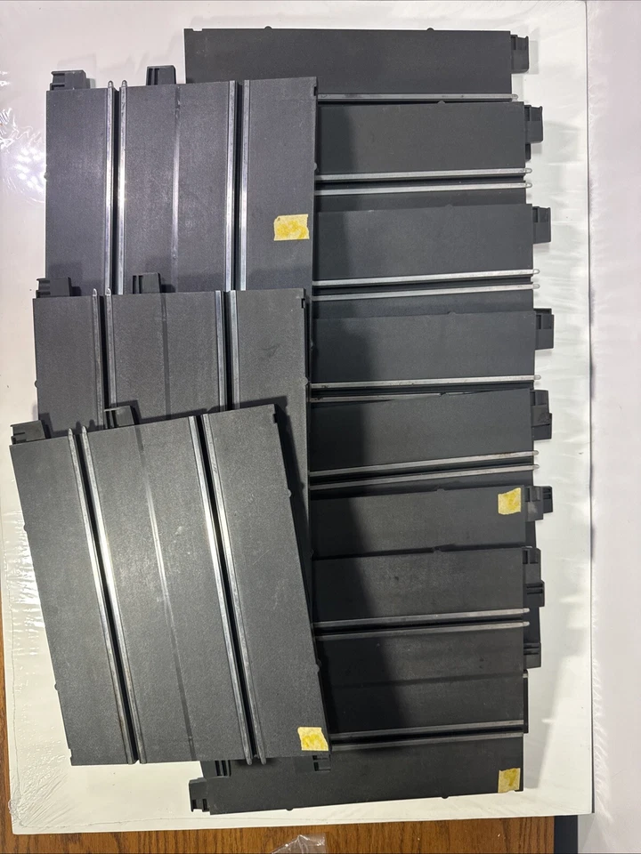 Eldon  1/24 Scale Slot Car Track, Controllers, Power Supply 5-26-203 5-26-202 - Image 2 of 4