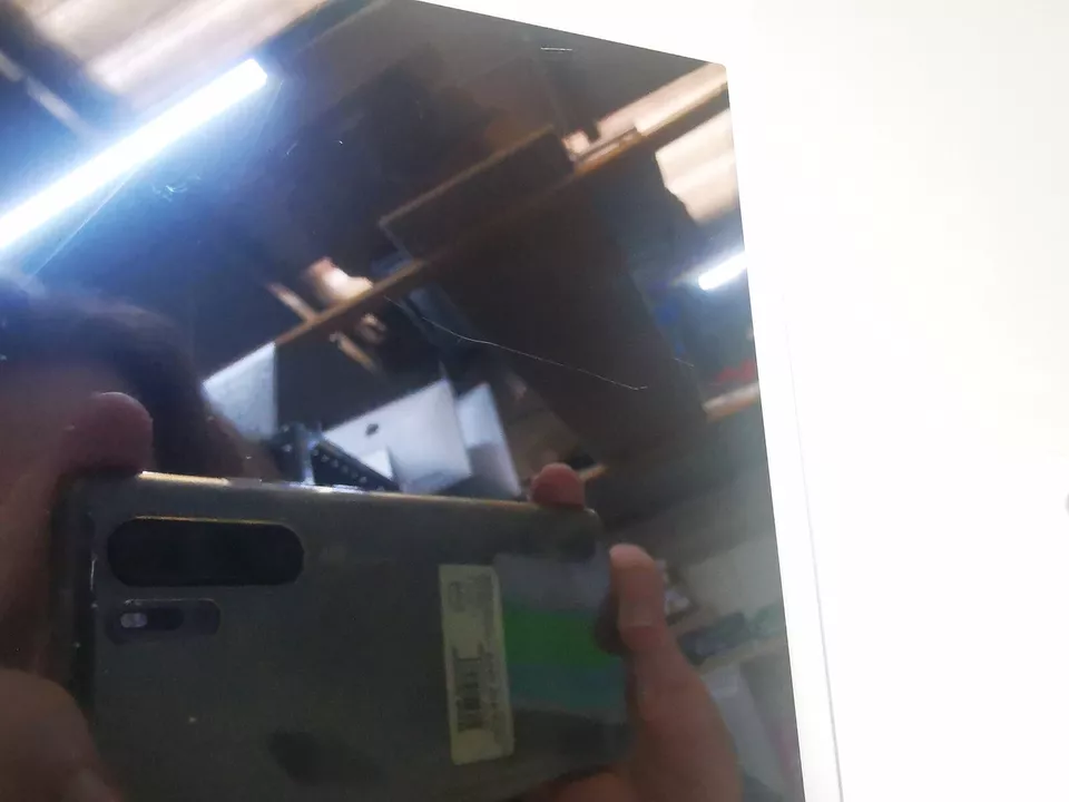 Apple iPad Mini 2 (A1489) - 7.9" / Silver / 32GBB / iOS 12 / WiFi - Image 3 of 4