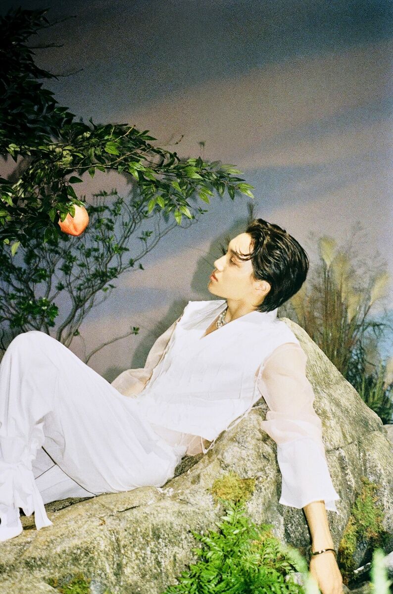 KAI - 2nd Mini Album: Peaches [Digipack ver.] by EXO