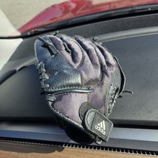 Adidas Youth TS1050DCB 10.5 Black Baseball Glove Right Hand Throw Leather