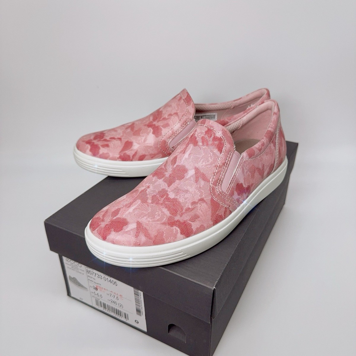 ecco Women's Soft Classic Slip-On Sneaker Dusty Rose Violet Ice