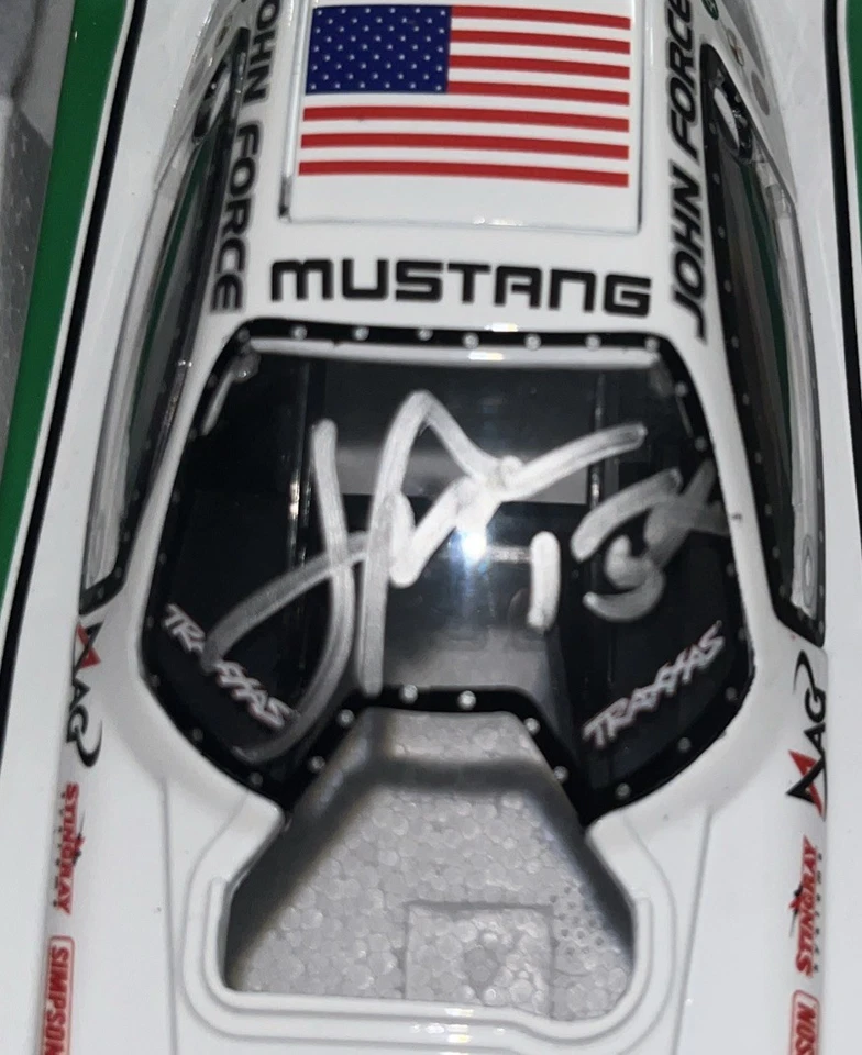 Carro engraçado 2013 John Force autografado 1/24 CASTROL GTX Mustang 1 de 1110 - Imagem 4 de 4