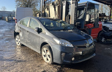 TOYOTA PRIUS MK3 - BREAKING SPARES PARTS +4 WHEEL NUTS - 2009 - 2015