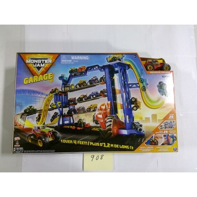 Monster Jam Garage Playset Kids Unisex Large Multi New Lights Sounds Grave