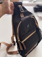 Women's Crossbody Sling Bag Black  Tan Adjustable Padded Strap 15 X 8  