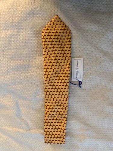 Vineyard Vines Custom Collection Mens Neck Tie Yellow Red Umbrella Pattern Silk