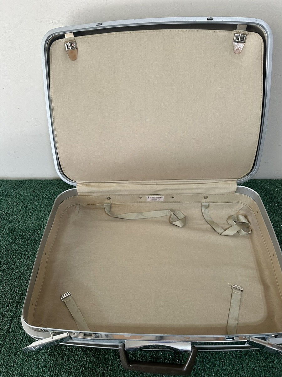 Vintage Samsonite Silhouette Hard Shell Suitcase Blue Vintage Samsonite Silhouette Hard Shell Suitcase Blue