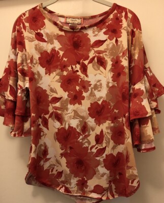 C'est La Vie Floral  3/4 Ruffle Sleeve Top Women's Sz M  New Without Tags A