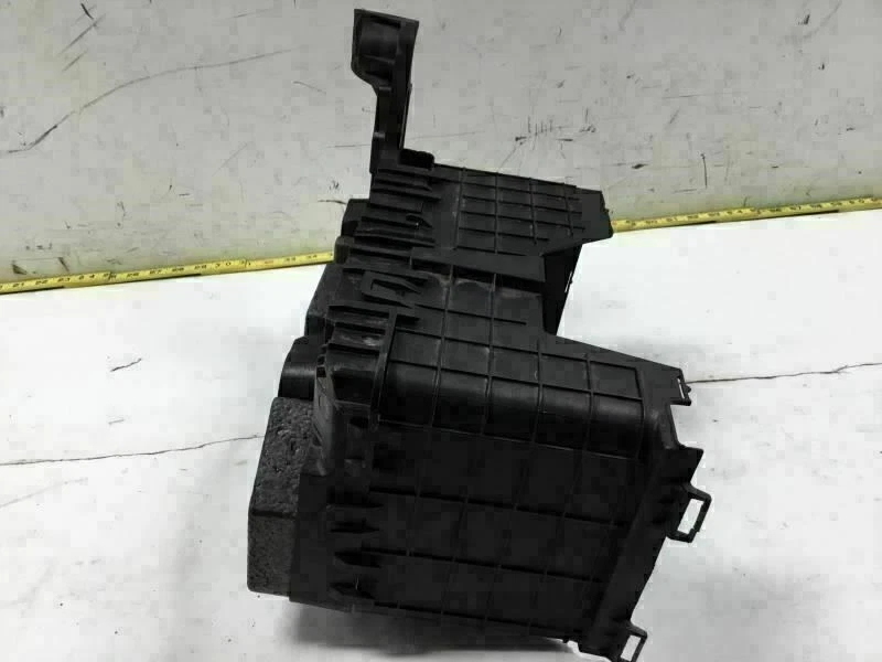 VOLKSWAGEN TIGUAN 2009 2.0 TSI BATTERY TRAY BOX HOLDER PANEL FACTORY - Image 3 of 4