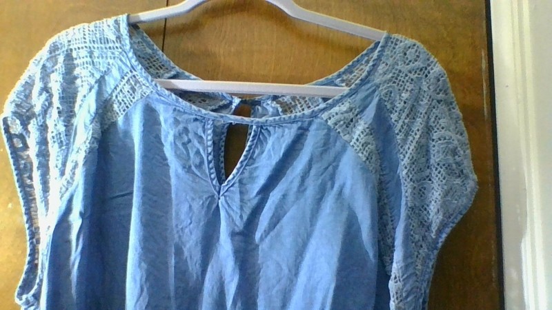 Ava & Viv Size 1X Blue Denim Lace-Sleeved Short Slv Shirt Country Western Style!