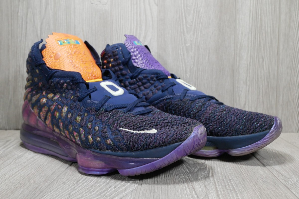 Excellent Condition) Nike Lebron XVII Space Jam Monstar Shoes
