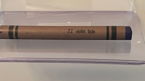 Preowned vintage crayola crayons with a misspelling on it wrapper.