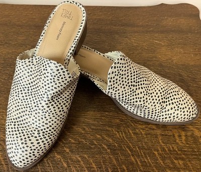 Time and Tru Closed Toe Slip on Shoe Memory Foam Size 9 White with Brown Dots