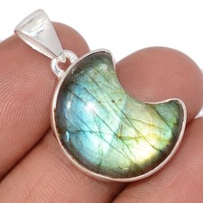 Moon - Natural Labradorite - Madagascar 925 Silver Pendants Jewelry CP75518