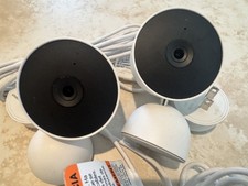 Para kamer Google Nest - 2. generacji, przewodowych wewnątrz