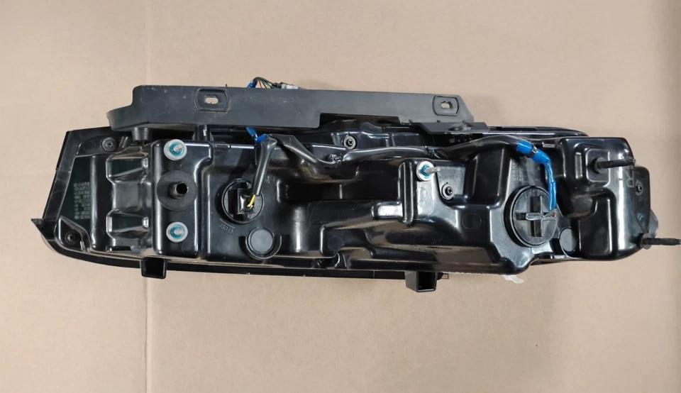 2020 Chevrolet SS Camaro LED Tail Light RIGHT SIDE Passenger Taillight 84725130 - Imagem 3 de 4