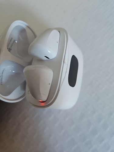 Wireless Earbuds Bluetooth 5.3 40H Playback IPX7 Waterproof with LED Display - Picture 4 of 5