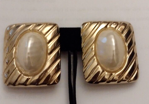 Vintage Marsha Brenner Faux Pearl Earrings 1 1/2 Inches Signed - Picture 2 of 9