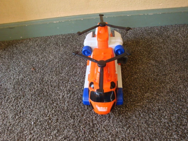 MATCHBOX RESCUE GUARD 2008 RARE ITEM! SQUEEZE HAND HELD LEVER TO SPIN PROPS - Image 2 of 4