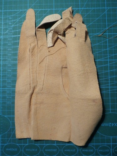 Pair Vintage Kid Leather Gloves hand stiched - needs finishing + leather -1960's - Picture 6 of 8