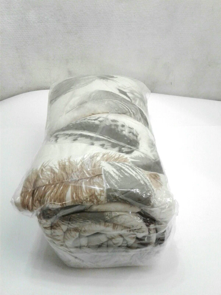 Rizzy Home BT-3181 Ropa de Cama Nido Plumado Beige King Edredón 106" x 92" Foto 2 de 4