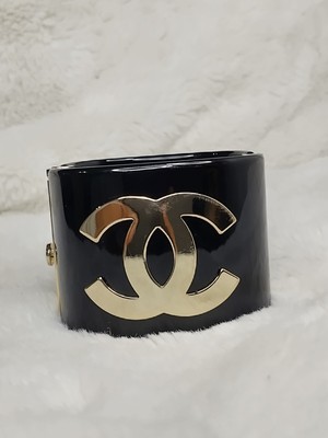 chanel black pearl bracelet