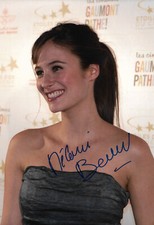 Melanie Bernier autograph signed 20x30 cm picture