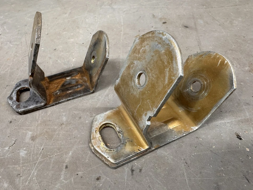 1973-1975 Chevy Blazer Pickup Truck Seat Belt Retractor Bracket GMC Jimmy Sierra - Image 4 of 4