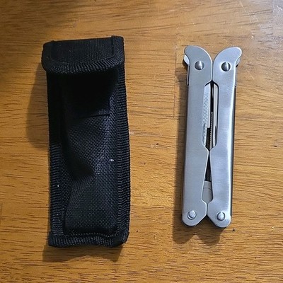 Stainless Steel 5-in-1 Multi-Tool Pliers Knife File Screwdriver Sheath Silver