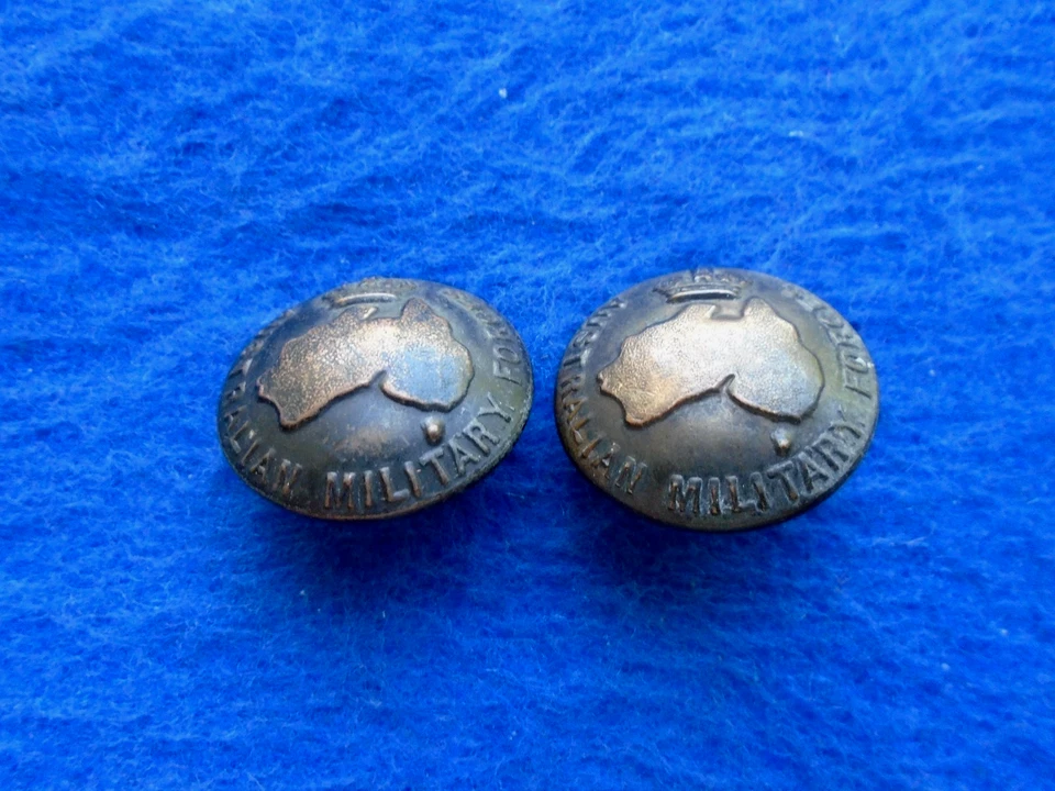 2 X WWI AUSTRALIAN MILITARY FORCES 25MM BRASS BUTTONS - Image 2 of 3