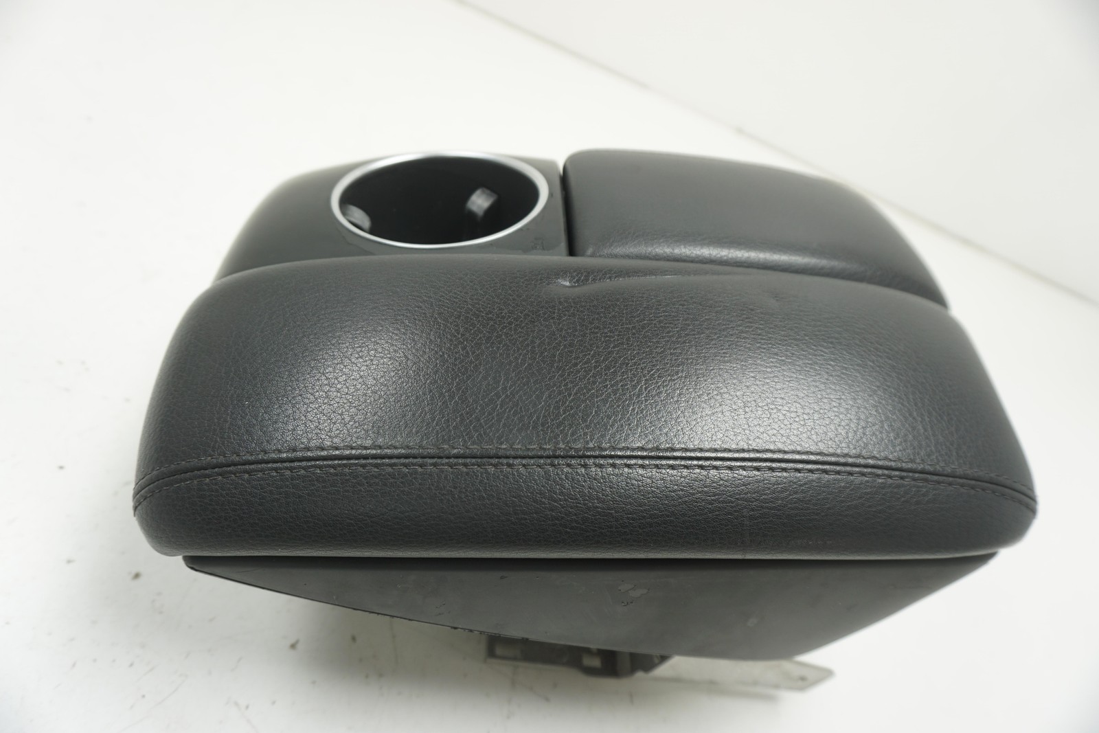 2007-2015 Audi Q7 Front Floor Center Console Armrest Black Used Oem 4l08642056ps