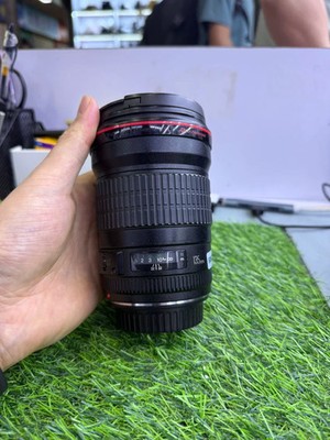 Canon EF 135mm F/2L USM Lens Canon EF mount