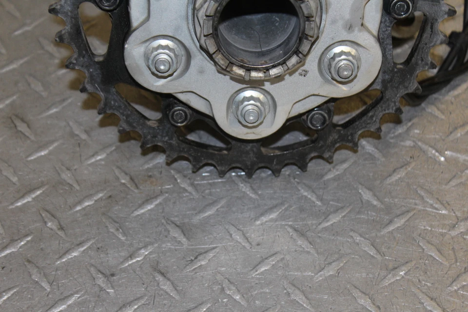 Ducati Multistrada 1200 S Sport ABS 2010 diferencial de transmisión final Foto 3 de 4