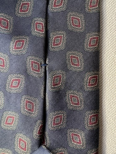 LANVIN - Made In Italy 100% Silk Tie - Picture 3 of 8