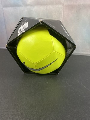 Nike Pitch Hi-Viz Soccer Ball Size 4 # SC3136 100 Ages 9-11 Lime Green. 883412280716 | eBay