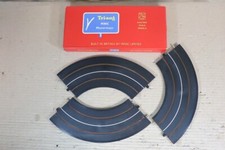 TRIANG MINIC MOTORWAYS M1611 BLACK with WHITE LINE CURVE BEND 90 Degree B/WL ob