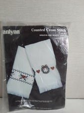 Vtg Janlynn 2 Towels Counted Cross Stitch 1987 Hearts  Wreaths 11" x 18" 50-871