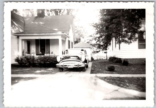 Vtg B&W Snapshot 1955 Buick Red Car Leaving On Vacation House Driveway 1954